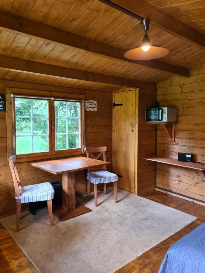 Guesthouse Wallenborn - Lodge Exterior photo