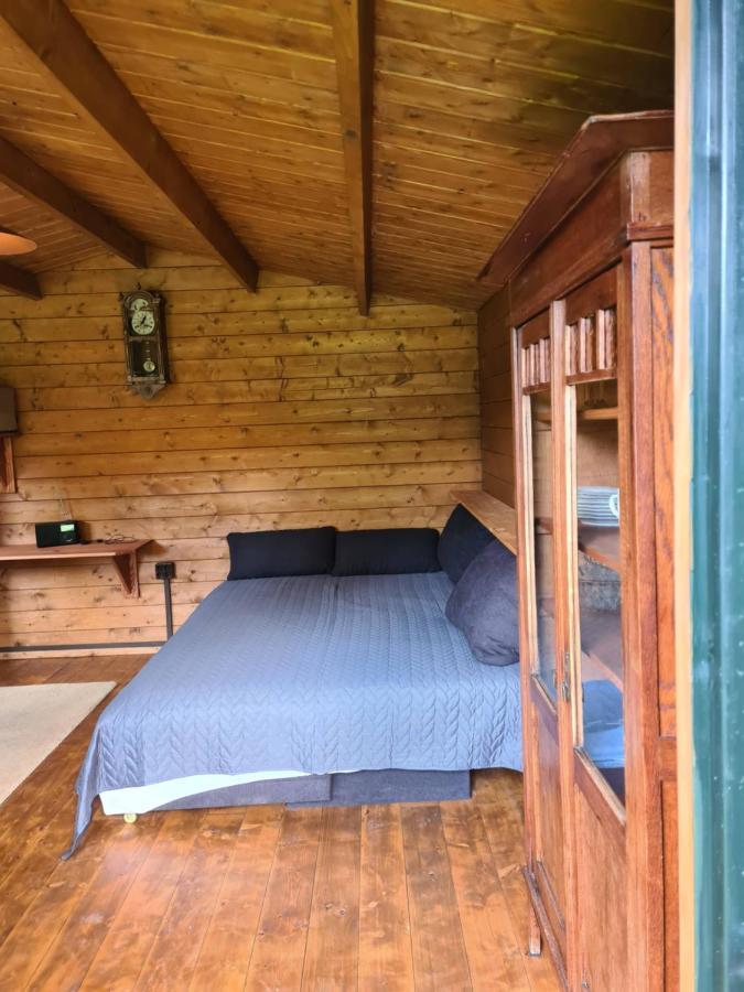 Guesthouse Wallenborn - Lodge Exterior photo
